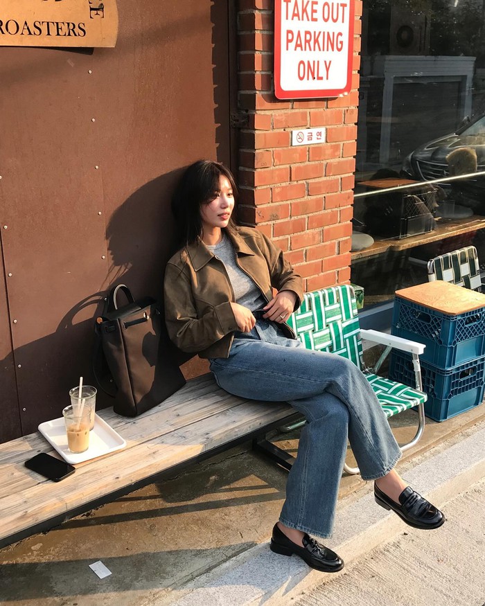 Năm mới trẻ trung hơn với 10 cách phối quần jeans- Ảnh 6. Năm mới trẻ trung hơn với 10 cách phối quần jeans- Ảnh 6.