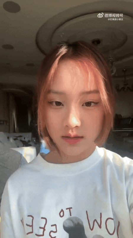 Con gái 13 tuổi của cặp sao Trung nổi tiếng đáp trả khi bị nghi PTTM, ai nghe cũng khen 1 Con gái 13 tuổi của cặp sao Trung nổi tiếng đáp trả khi bị nghi PTTM, ai nghe cũng khen