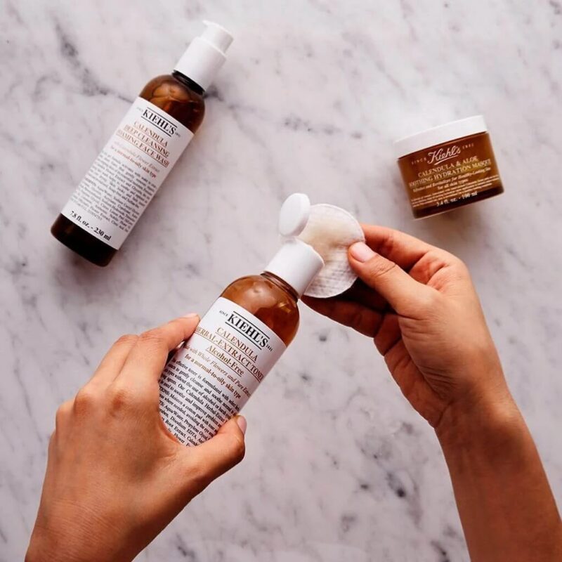 Nói thật: Bước vào mùa nóng mà thiếu 5 món skincare này, da tôi "không sống nổi" noi that buoc vao mua nong ma thieu 5 mon skincare nay da toi khong song noi