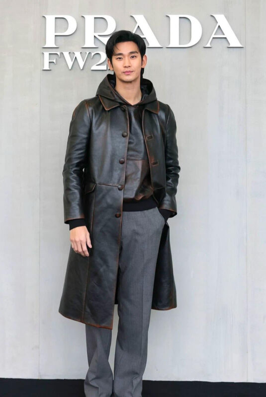 Prada chính thức tạm biệt Kim Soo Hyun nhưng vẫn còn 1 hành động vương vấn 1 Prada chính thức tạm biệt Kim Soo Hyun nhưng vẫn còn 1 hành động vương vấn