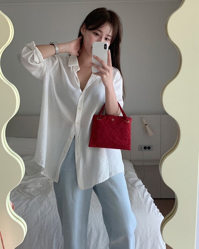 5 mẫu áo sơ mi thịnh hành nhất hiện tại: Có thể phối đồ đơn giản vẫn sành điệu xuất sắc- Ảnh 9. 5 mẫu áo sơ mi thịnh hành nhất hiện tại: Có thể phối đồ đơn giản vẫn sành điệu xuất sắc- Ảnh 9.