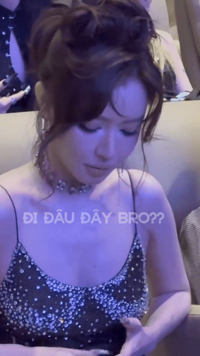 Bích Phương qua loạt cam thường: Nhan sắc nay sao lạ quá!- Ảnh 4. Bích Phương qua loạt cam thường: Nhan sắc nay sao lạ quá!- Ảnh 4.