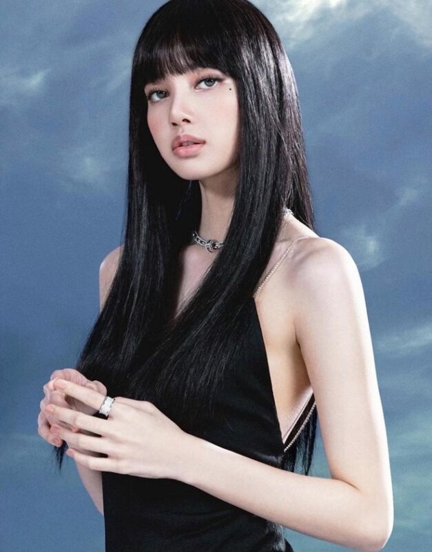 Cô gái giữ trái tim thái tử đế chế LVMH: Sống trong biệt thự 142 tỷ, đi ngủ và thức dậy trên chiếc giường 700 triệu đồng co gai giu trai tim thai tu de che lvmh song trong biet thu 142 ty di ngu va thuc day tren chiec giuong 700 trieu dong