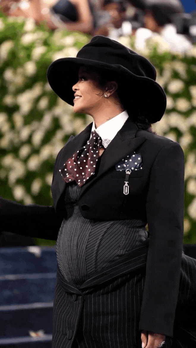 Đỉnh cao nghệ thuật khoe bụng bầu tại Met Gala 2025- Ảnh 5. Đỉnh cao nghệ thuật khoe bụng bầu tại Met Gala 2025- Ảnh 5.