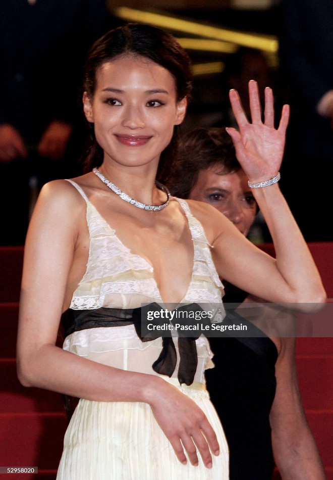 Hot lại ảnh Thư Kỳ dự Cannes 20 năm trước: Nhan sắc U50 áp đảo, không ai "lão hóa ngược" đỉnh bằng- Ảnh 6.
