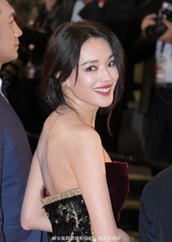 Hot lại ảnh Thư Kỳ dự Cannes 20 năm trước: Nhan sắc U50 áp đảo, không ai "lão hóa ngược" đỉnh bằng hot lai anh thu ky du cannes 20 nam truoc nhan sac u50 ap dao khong ai lao hoa nguoc dinh bang