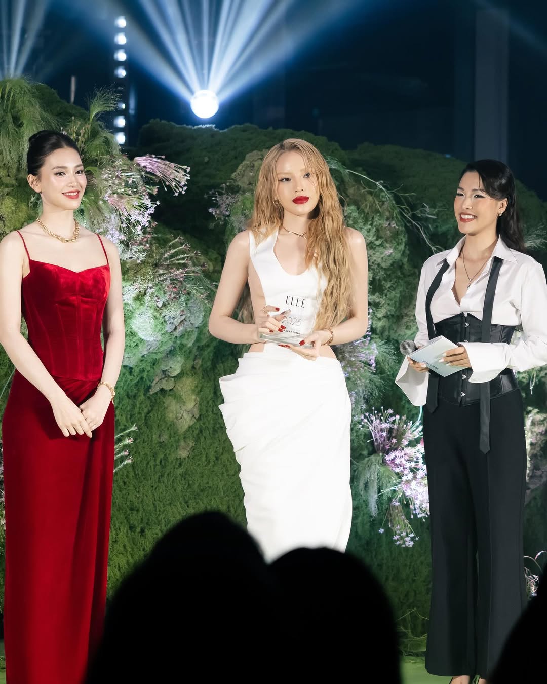 Mãi rồi Kỳ Duyên trông cũng đẹp với tóc tẩy- Ảnh 7. Mãi rồi Kỳ Duyên trông cũng đẹp với tóc tẩy- Ảnh 7.