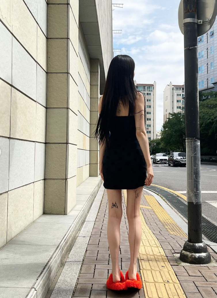 Mỹ nhân đẹp nhất thế giới phải chịu đau 30 lần để có đôi chân cực phẩm đang viral cõi mạng my nhan dep nhat the gioi phai chiu dau 30 lan de co doi chan cuc pham dang viral coi mang