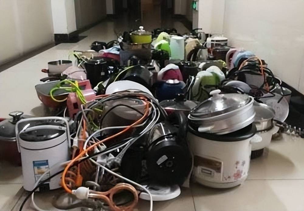 Người giàu biết rõ: Giữ 8 thứ này trong nhà là tự chuốc họa vào thân!- Ảnh 5. Người giàu biết rõ: Giữ 8 thứ này trong nhà là tự chuốc họa vào thân!- Ảnh 5.