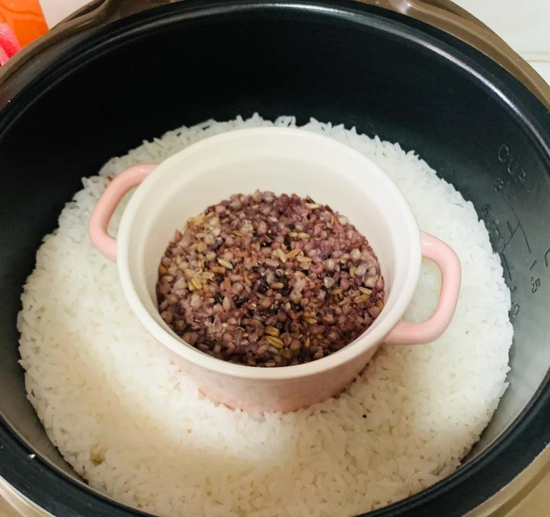 Người phụ nữ 56 tuổi chia sẻ 9 bí mật nhà bếp, dân mạng trầm trồ: "IQ bà đỉnh nóc kịch trần!"- Ảnh 8. Người phụ nữ 56 tuổi chia sẻ 9 bí mật nhà bếp, dân mạng trầm trồ: "IQ bà đỉnh nóc kịch trần!"- Ảnh 8.