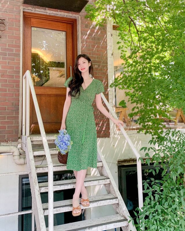 Sandal phối với 4 kiểu trang phục này là đẹp nhất! 1 Sandal phối với 4 kiểu trang phục này là đẹp nhất! sandal phoi voi 4 kieu trang phuc nay la dep nhat