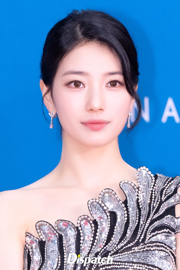 Suzy đẹp xuất sắc bên cạnh Park Bo Gum, hẳn là vì có thêm 1 danh phận khác sau 7 năm- Ảnh 10. Suzy đẹp xuất sắc bên cạnh Park Bo Gum, hẳn là vì có thêm 1 danh phận khác sau 7 năm- Ảnh 10.
