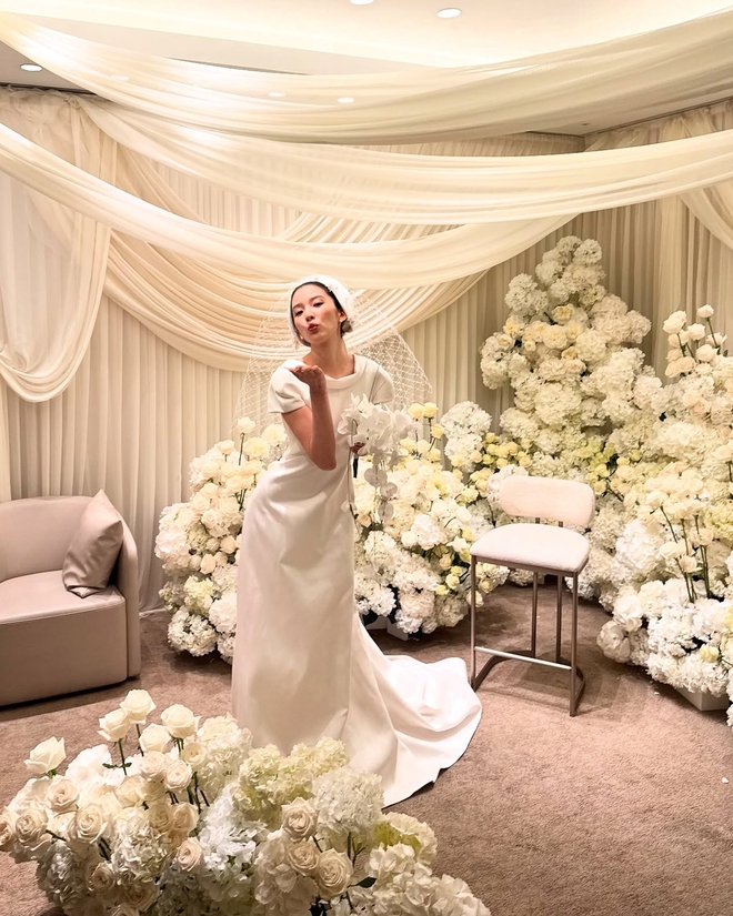 Tiệc cưới của Irene phủ kín MXH: Đại hội của dàn fashionista đình đám, bất ngờ nhất là mối quan hệ với Jessica- Ảnh 2. Tiệc cưới của Irene phủ kín MXH: Đại hội của dàn fashionista đình đám, bất ngờ nhất là mối quan hệ với Jessica- Ảnh 2.