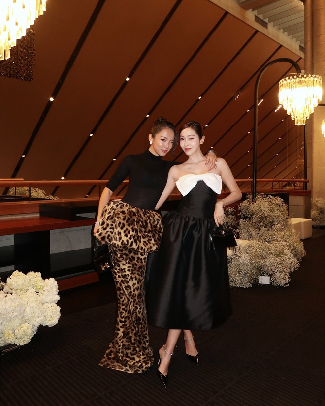 Tiệc cưới của Irene phủ kín MXH: Đại hội của dàn fashionista đình đám, bất ngờ nhất là mối quan hệ với Jessica- Ảnh 14. Tiệc cưới của Irene phủ kín MXH: Đại hội của dàn fashionista đình đám, bất ngờ nhất là mối quan hệ với Jessica- Ảnh 14.
