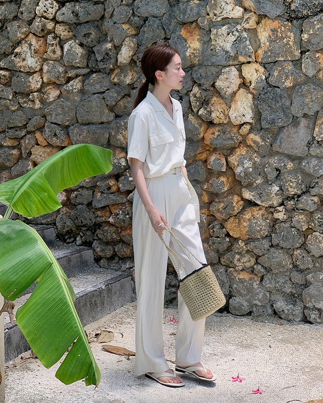 10 cách phối quần ống rộng đơn giản mà vẫn giúp chị em mặc đẹp suốt mùa hè 10 cach phoi quan ong rong don gian ma van giup chi em mac dep suot mua he