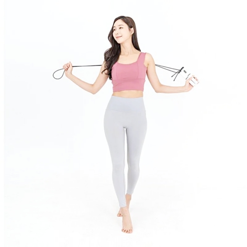 3 bài nhảy dây ngắt quãng, giúp siết mỡ nhanh và dễ tập tại nhà- Ảnh 7. 3 bài nhảy dây ngắt quãng, giúp siết mỡ nhanh và dễ tập tại nhà- Ảnh 7.