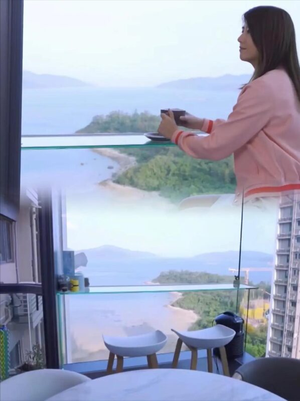 Cặp vợ chồng chi 30 tỷ mua nhà view biển, dân mạng gật gù: "Đừng dạy người giàu cách tiêu tiền" 1 Cặp vợ chồng chi 30 tỷ mua nhà view biển, dân mạng gật gù: "Đừng dạy người giàu cách tiêu tiền" cap vo chong chi 30 ty mua nha view bien dan mang gat gu dung day nguoi giau cach tieu tien