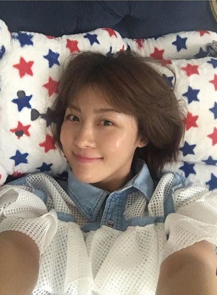 "Chị đẹp" Ha Ji Won tuổi U50 sở hữu body gây bão, làn da tràn đầy collagen: Ăn cơm lúc nào cũng kèm 1 thứ siêu giàu vitamin E để chống lão hóa- Ảnh 4. "Chị đẹp" Ha Ji Won tuổi U50 sở hữu body gây bão, làn da tràn đầy collagen: Ăn cơm lúc nào cũng kèm 1 thứ siêu giàu vitamin E để chống lão hóa- Ảnh 4.