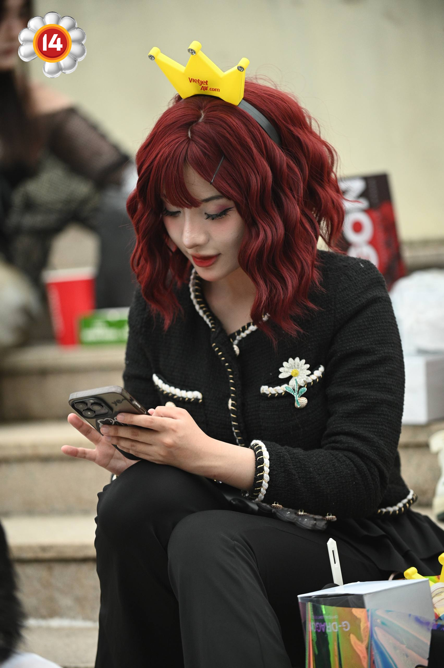 Fan "anh Long" không chất thì ai chất? SVĐ Mỹ Đình thành fashion week thật rồi!- Ảnh 4. Fan "anh Long" không chất thì ai chất? SVĐ Mỹ Đình thành fashion week thật rồi!- Ảnh 4.