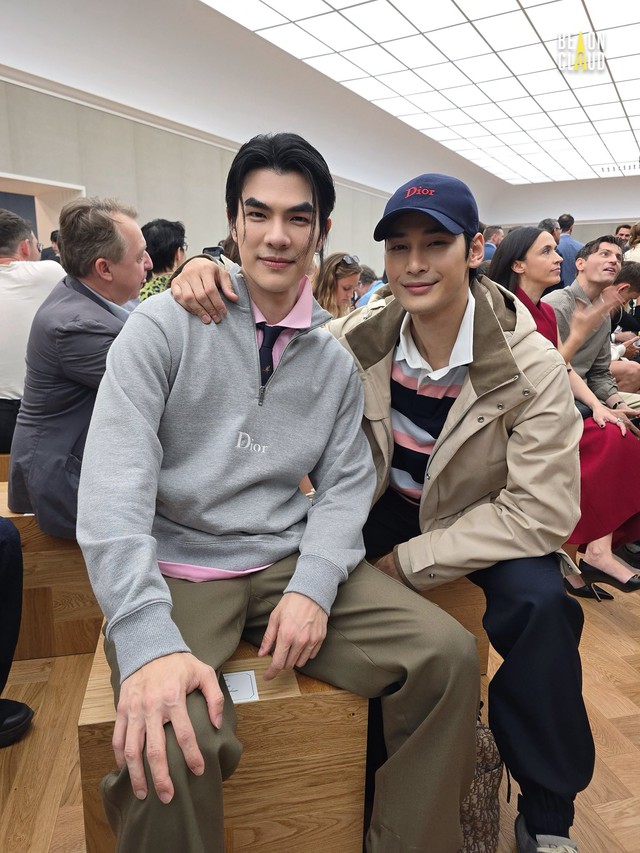 Jonathan Anderson debut show Dior: Mingyu như học sinh, bà bầu Rihanna lại sang áp đảo- Ảnh 12. Jonathan Anderson debut show Dior: Mingyu như học sinh, bà bầu Rihanna lại sang áp đảo- Ảnh 12.