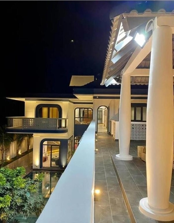 Nam nghệ sĩ sở hữu hàng loạt biệt thự, villa từ Đồng Nai đến Đà Lạt, Phú Quốc, chiều vợ như bà hoàng- Ảnh 9. Nam nghệ sĩ sở hữu hàng loạt biệt thự, villa từ Đồng Nai đến Đà Lạt, Phú Quốc, chiều vợ như bà hoàng- Ảnh 9.