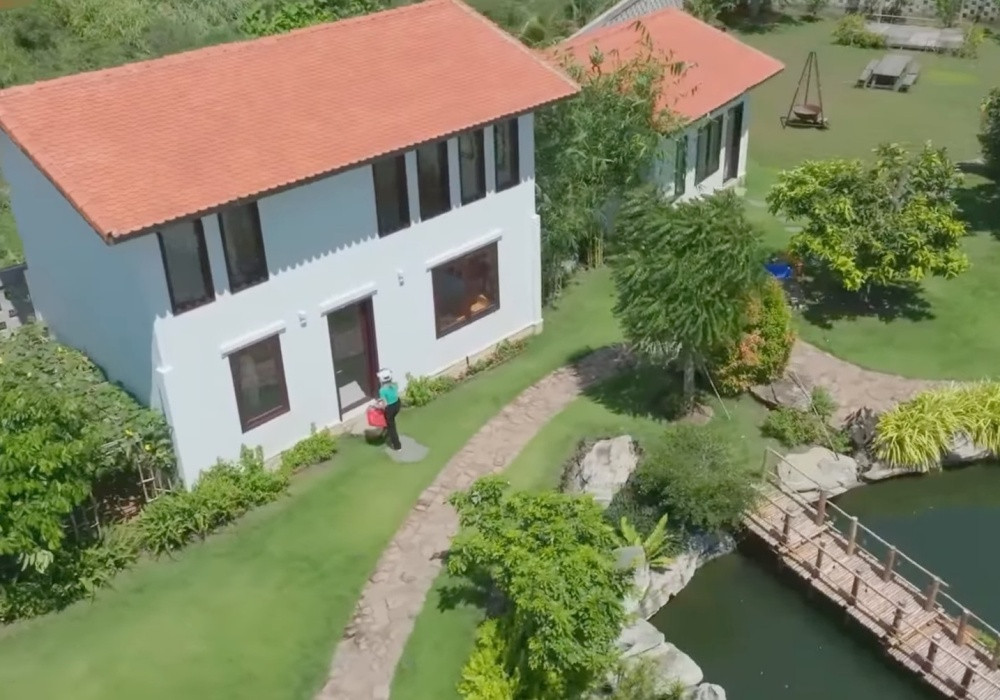 Nam nghệ sĩ sở hữu hàng loạt biệt thự, villa từ Đồng Nai đến Đà Lạt, Phú Quốc, chiều vợ như bà hoàng- Ảnh 5. Nam nghệ sĩ sở hữu hàng loạt biệt thự, villa từ Đồng Nai đến Đà Lạt, Phú Quốc, chiều vợ như bà hoàng- Ảnh 5.