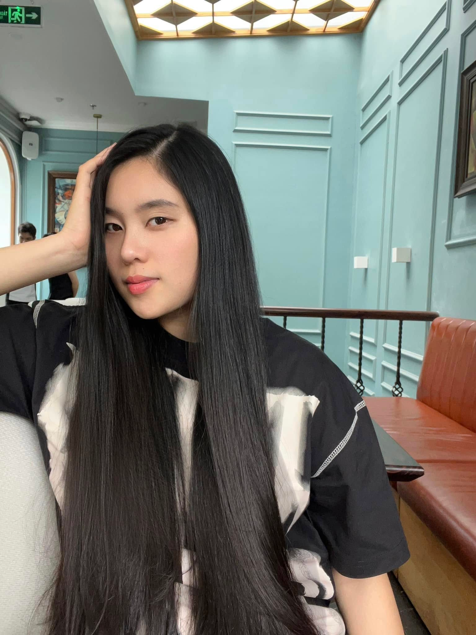Từng bị hư tổn, gãy rụng cả búi do nhuộm tẩy tóc, cô nàng Từng bị hư tổn, gãy rụng cả búi do nhuộm tẩy tóc, cô nàng