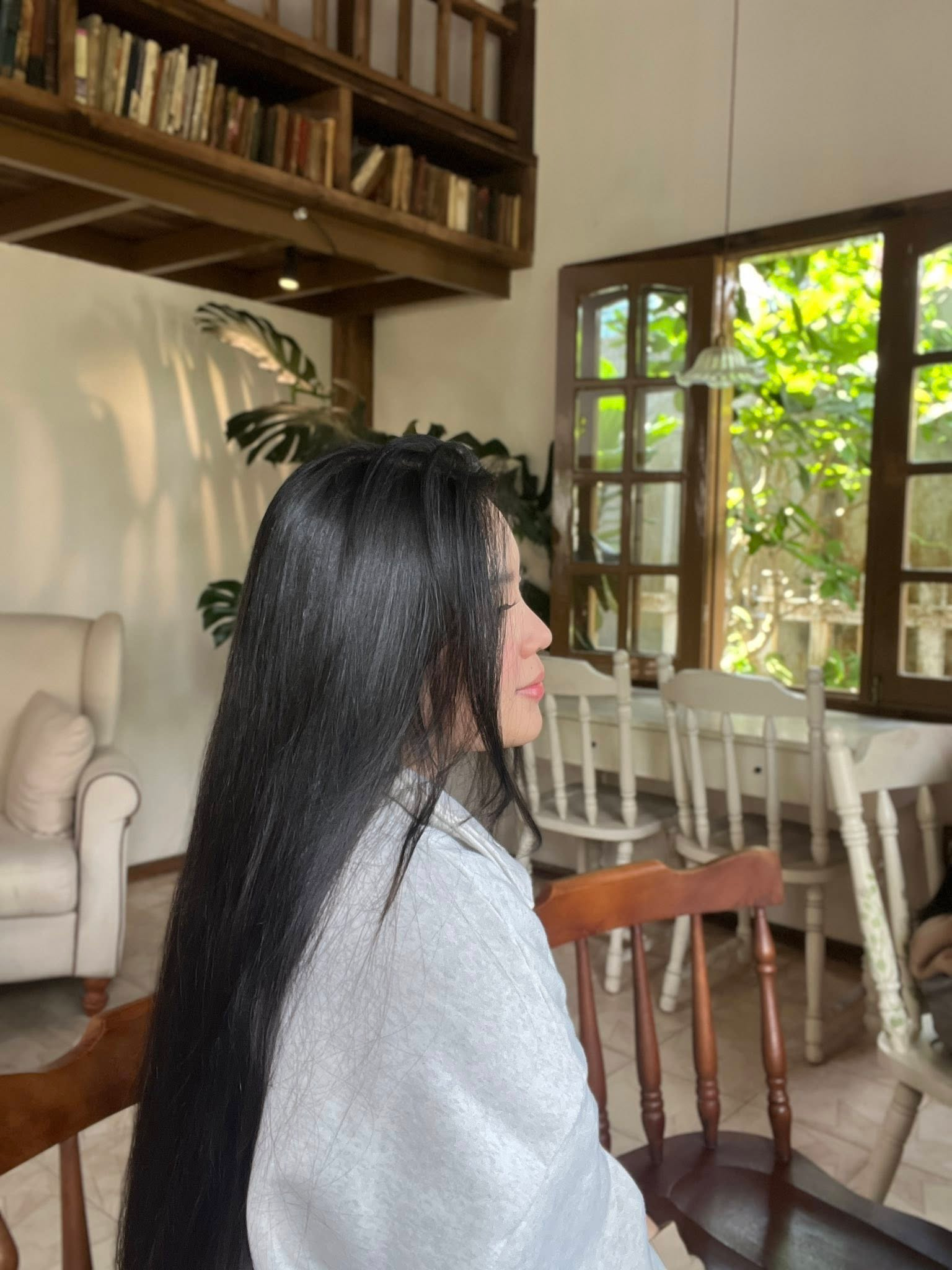 Từng bị hư tổn, gãy rụng cả búi do nhuộm tẩy tóc, cô nàng Từng bị hư tổn, gãy rụng cả búi do nhuộm tẩy tóc, cô nàng