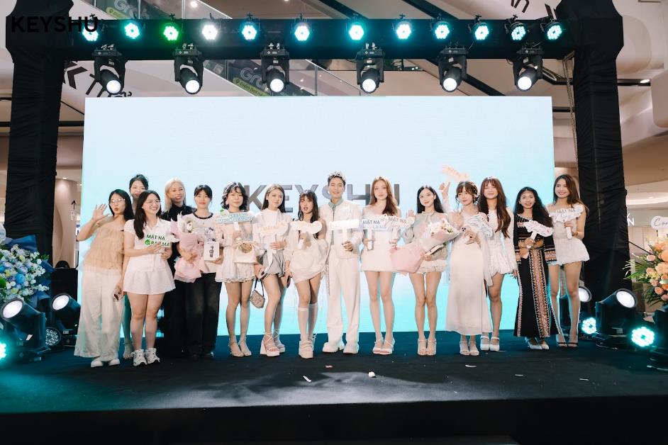 Ca sĩ Quân A.P và dàn TikToker đình đám hội tụ tại Keyshu Mega Beauty 1 Ca sĩ Quân A.P và dàn TikToker đình đám hội tụ tại Keyshu Mega Beauty ca si quan a p va dan tiktoker dinh dam hoi tu tai keyshu mega beauty