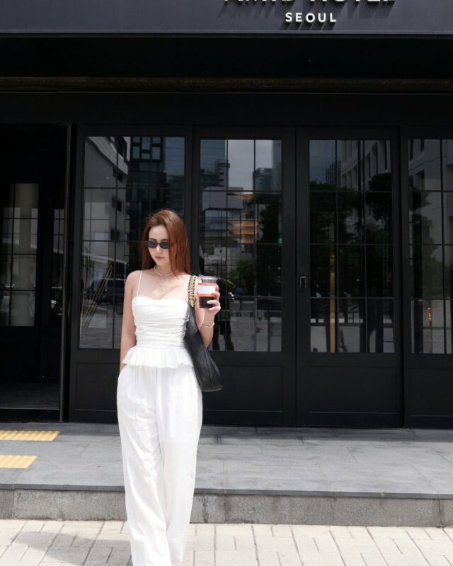 10 set đồ hé lộ lý do vì sao Huyền Lizzie ngày càng nhuận sắc và mặc đẹp 1 10 set đồ hé lộ lý do vì sao Huyền Lizzie ngày càng nhuận sắc và mặc đẹp 10 set do he lo ly do vi sao huyen lizzie ngay cang nhuan sac va mac dep