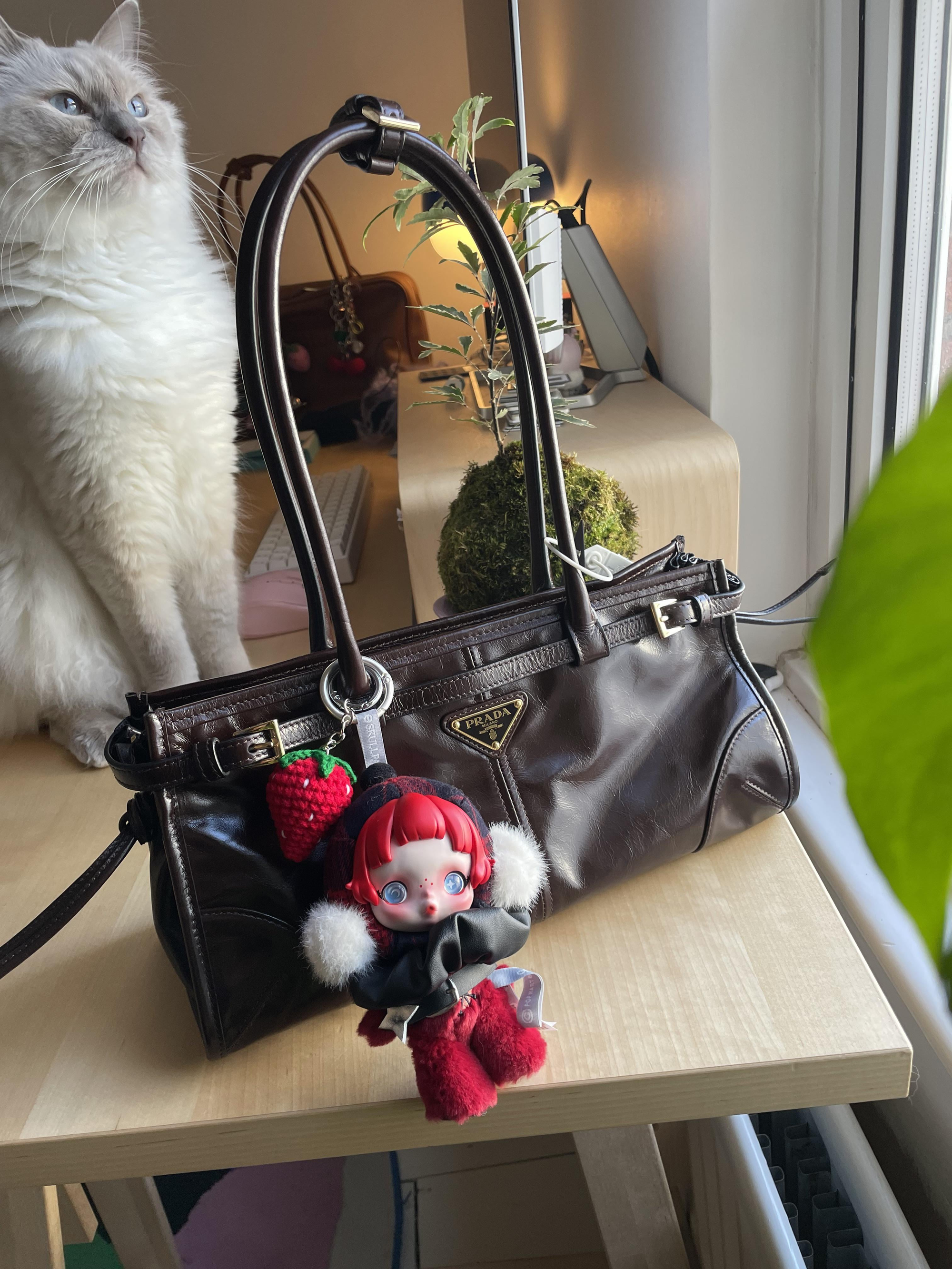 10 thương hiệu túi có doanh thu cao nhất 2025: Quá sốc với số của Balenciaga- Ảnh 3.