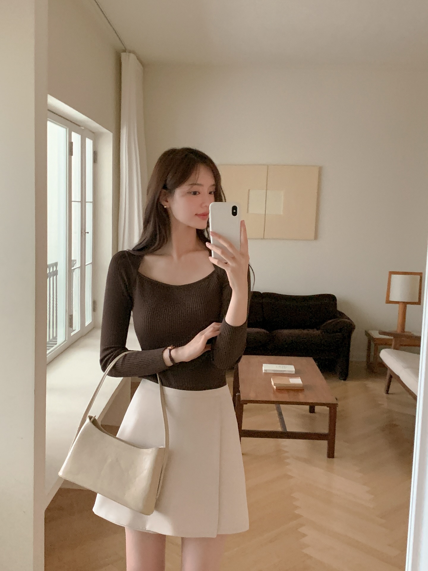 5 màu sắc trang phục thịnh hành nhất mùa thu này: Toàn màu sang trọng và dễ mặc- Ảnh 6. 5 màu sắc trang phục thịnh hành nhất mùa thu này: Toàn màu sang trọng và dễ mặc- Ảnh 6.