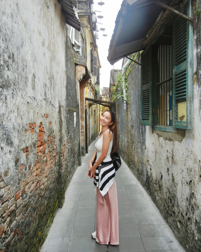 5 món thời trang được dàn sao nữ 40+ mặc thường xuyên để hack tuổi xuất sắc- Ảnh 8. 5 món thời trang được dàn sao nữ 40+ mặc thường xuyên để hack tuổi xuất sắc- Ảnh 8.