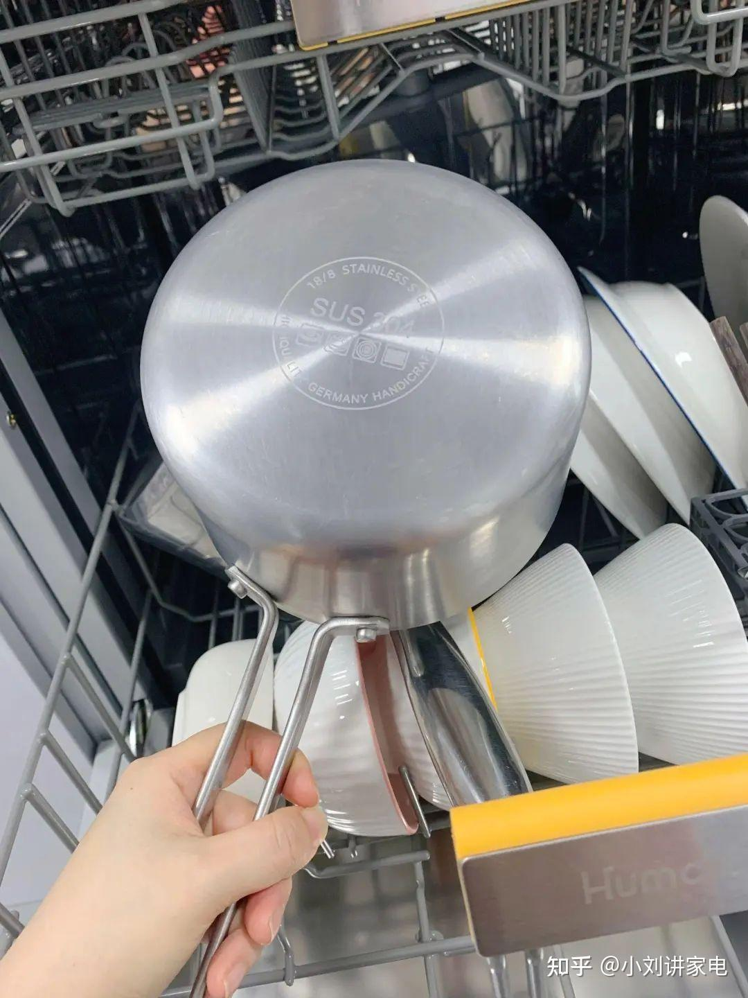 8 mẹo “thay đồ” cực rẻ của người dì trung niên: Chi phí chỉ bằng 1/10 mà hiệu quả không ngờ- Ảnh 8.