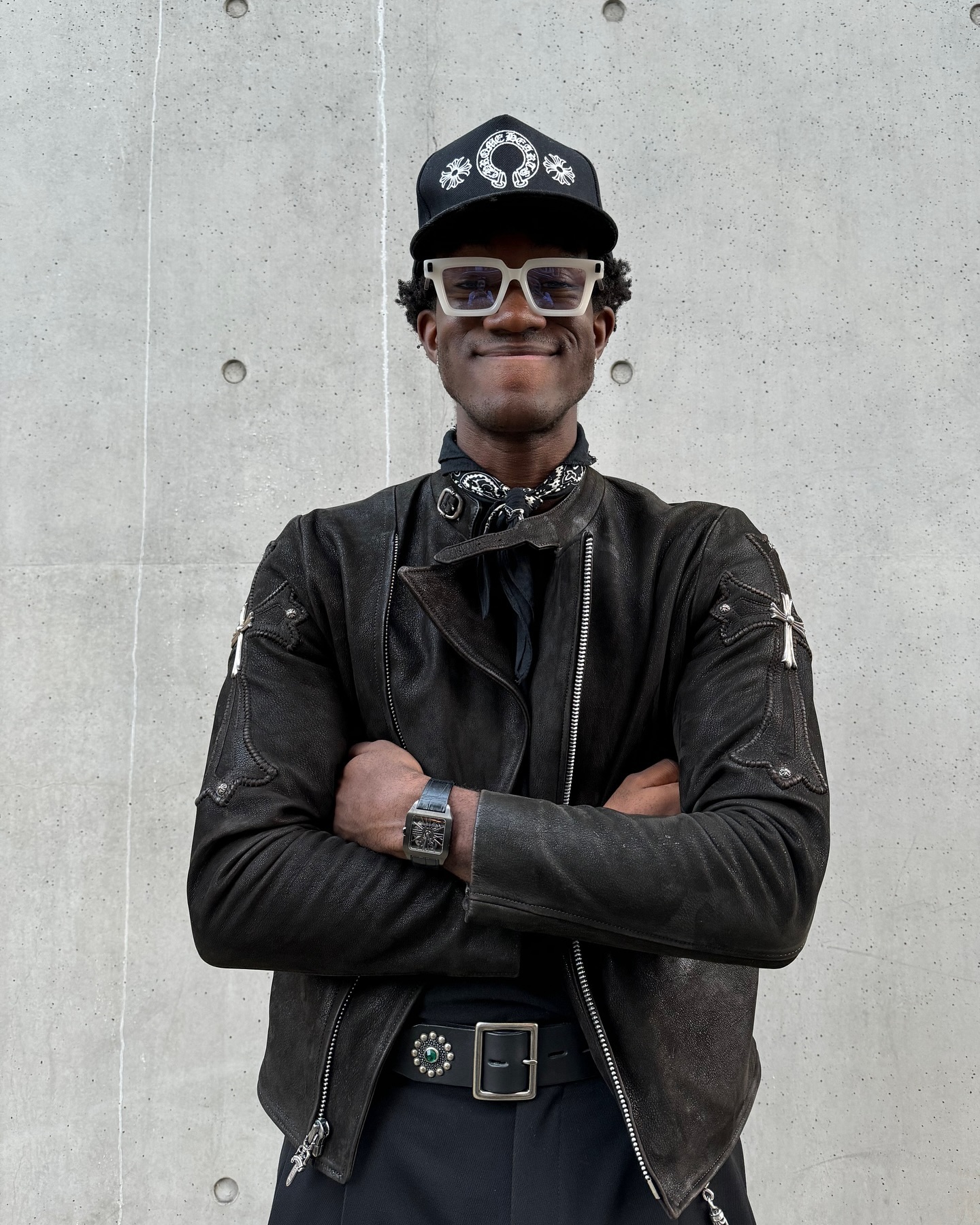 Chàng trai mặc đẹp nhất TikTok phốt đồ Miu Miu quá tệ: 470 triệu cho 2 chiếc áo bung khuy, rớt khoá ngay khi unbox- Ảnh 1. Chàng trai mặc đẹp nhất TikTok phốt đồ Miu Miu quá tệ: 470 triệu cho 2 chiếc áo bung khuy, rớt khoá ngay khi unbox- Ảnh 1.