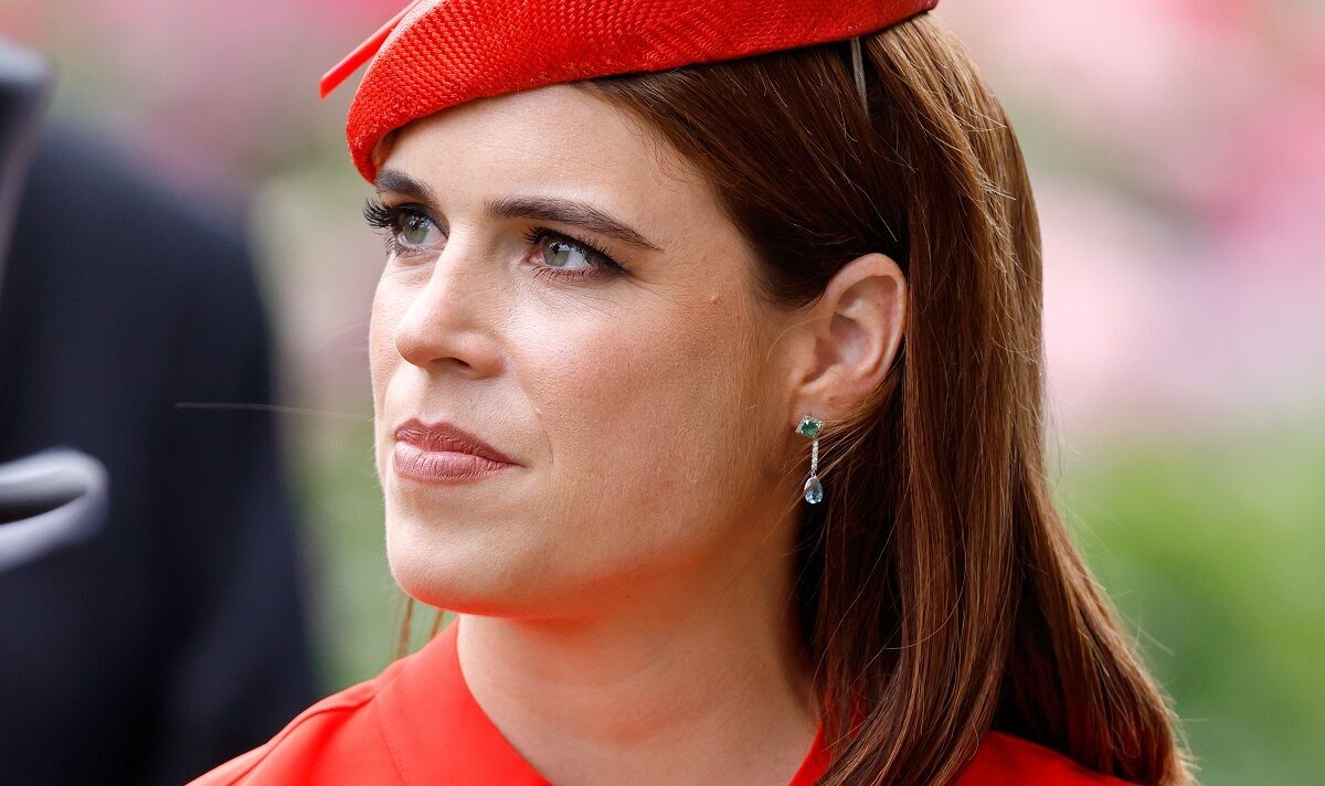 Chỉ 3 ngày sau “quả bom” của mẹ, Công chúa Eugenie tung chiến dịch phơi bày mặt tối ngành thời trang giả- Ảnh 1.