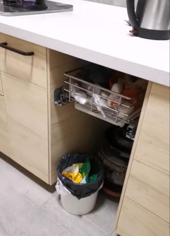 Giữ 3 thứ này trong bếp chẳng khác nào rước bệnh vào người, xua luôn cả may mắn! giu 3 thu nay trong bep chang khac nao ruoc benh vao nguoi xua luon ca may man