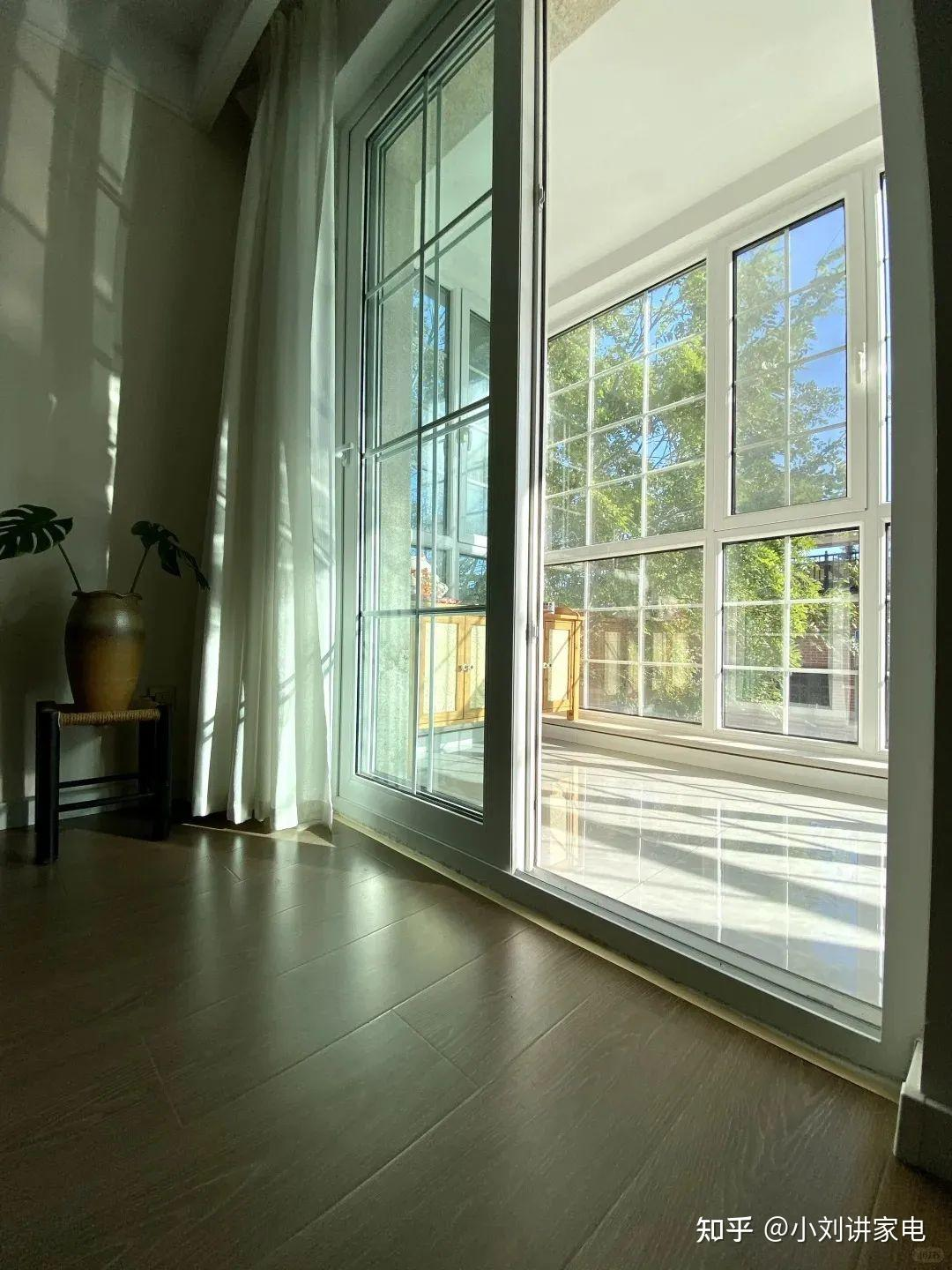 Mẹ 8X mua nhà 140m² sau ly hôn: Sống cùng 2 con trong không gian tràn ngập ánh sáng và bình yên- Ảnh 1.