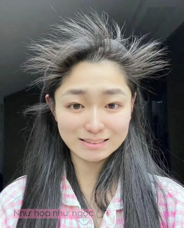 Nghe lời bà ngoại, tôi thử gội đầu bằng lá dâm bụt và phát hiện ra đây chính là “dầu gội tự nhiên” tốt nhất cho tóc nghe loi ba ngoai toi thu goi dau bang la dam but va phat hien ra day chinh la dau goi tu nhien tot nhat cho toc