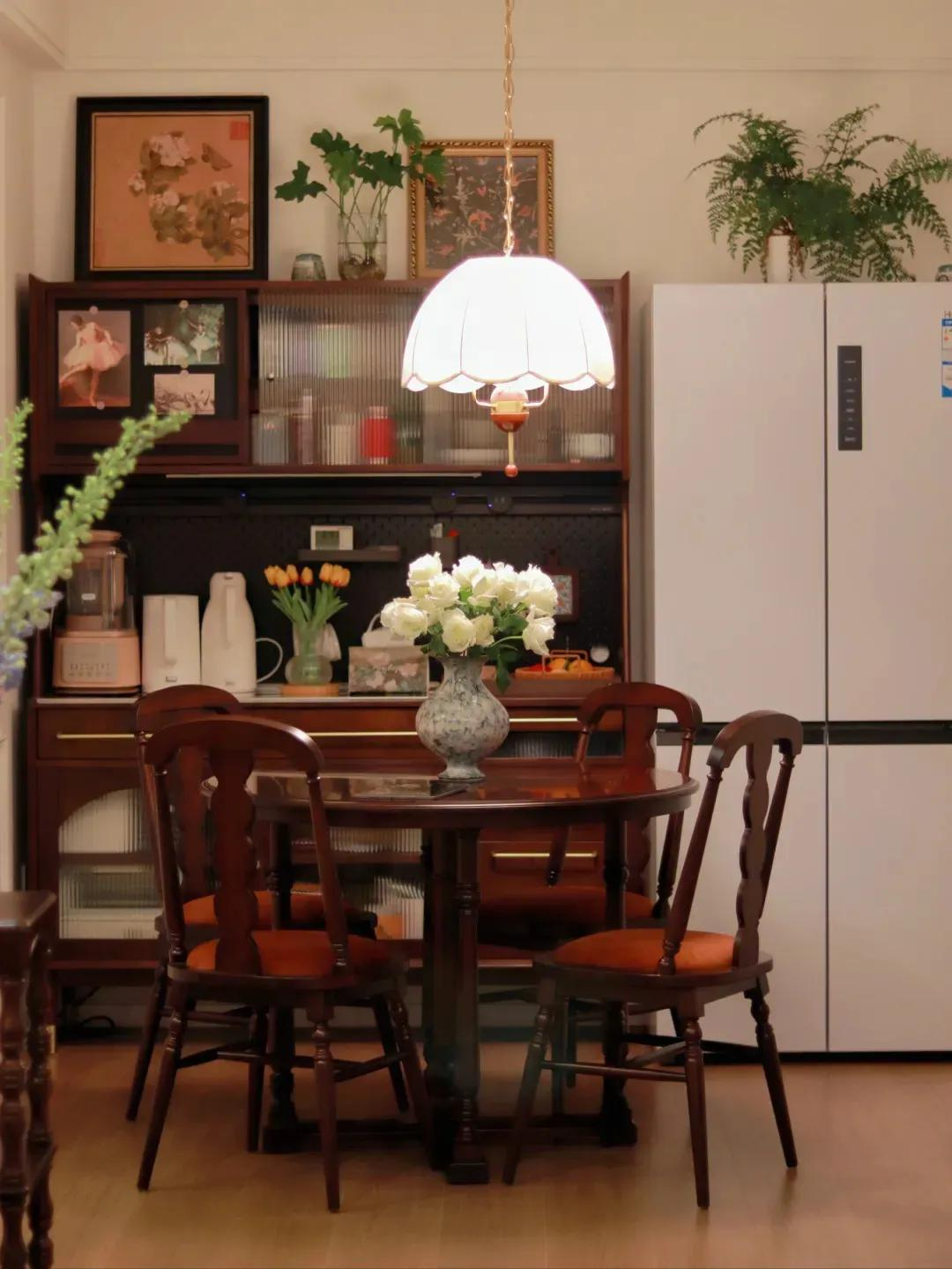 Người phụ nữ 50 tuổi khiến nhiều người ngỡ ngàng: Biến căn hộ 65m² thành tổ ấm thanh lịch với 550 triệu đồng- Ảnh 4. Người phụ nữ 50 tuổi khiến nhiều người ngỡ ngàng: Biến căn hộ 65m² thành tổ ấm thanh lịch với 550 triệu đồng- Ảnh 4.