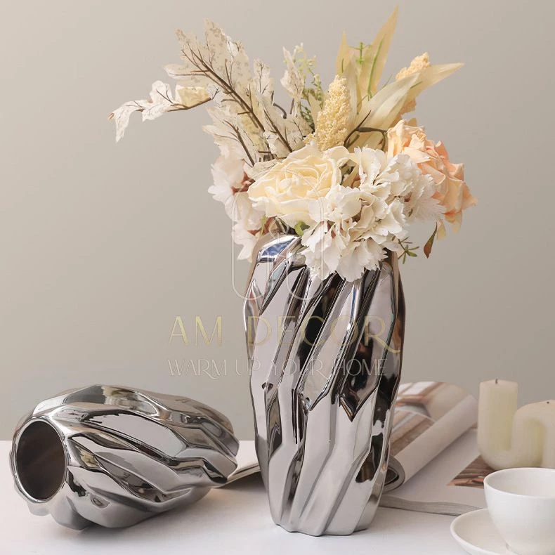 Phương Oanh dùng bình cắm hoa chuẩn "hào môn", càng soi càng đẹp tới từng chi tiết- Ảnh 6. Phương Oanh dùng bình cắm hoa chuẩn "hào môn", càng soi càng đẹp tới từng chi tiết- Ảnh 6.