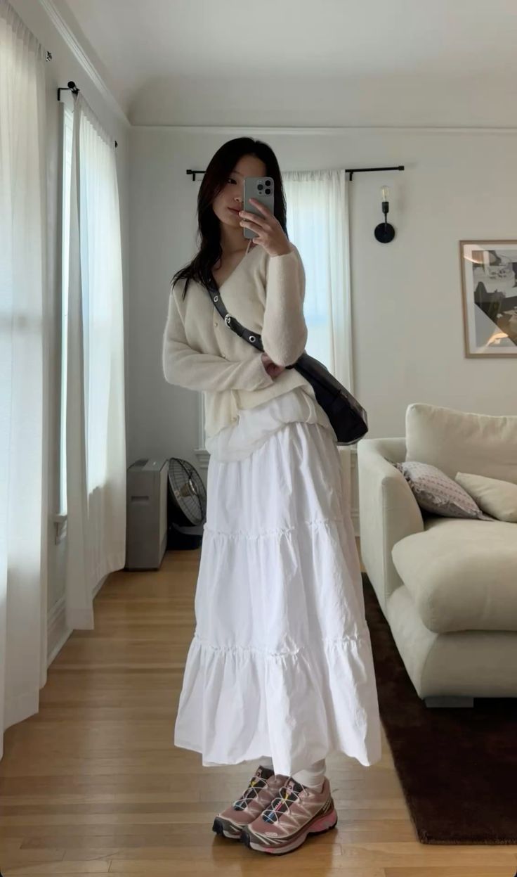 Salomon - Đôi sneakers “thô kệch” trở thành đồng phục của hội IT girl toàn cầu- Ảnh 29.