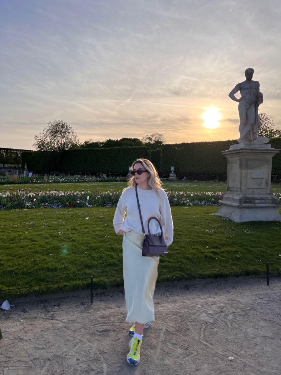 Salomon - Đôi sneakers “thô kệch” trở thành đồng phục của hội IT girl toàn cầu- Ảnh 31.