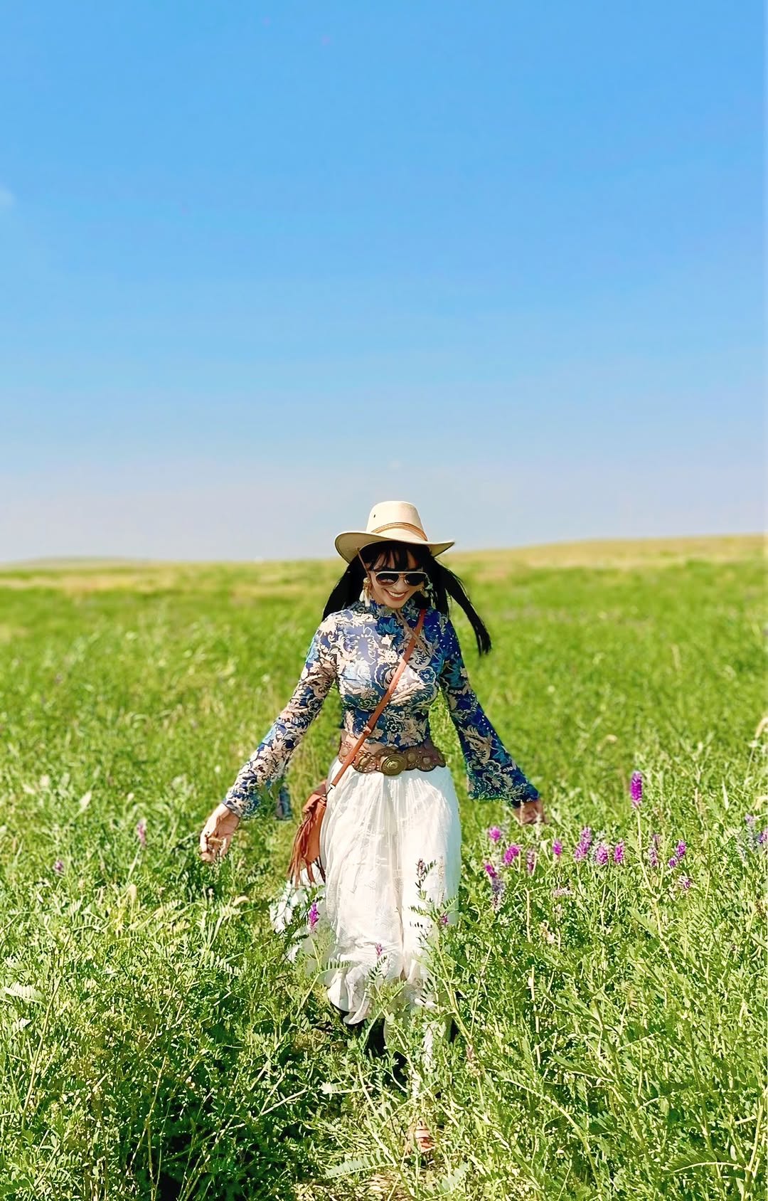 Siêu mẫu Thúy Hạnh U50 vẫn giữ da săn chắc, nhan sắc đáng ngưỡng mộ nhờ chăm làm 2 việc phụ nữ trung niên rất cần để trẻ lâu- Ảnh 2.