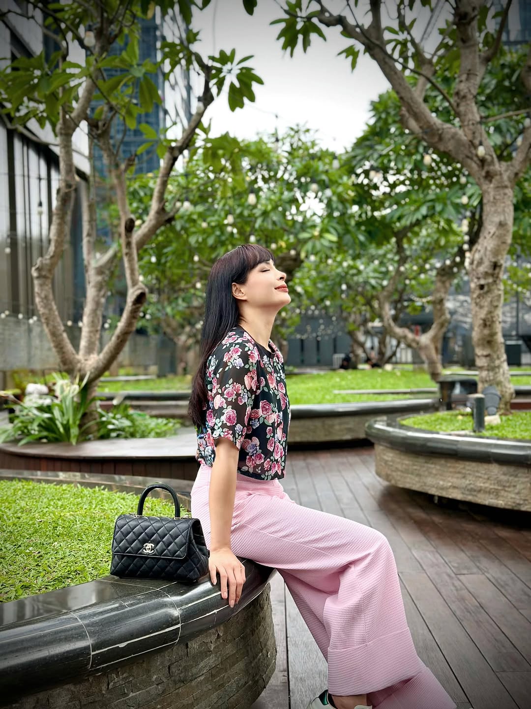 Siêu mẫu Thúy Hạnh U50 vẫn giữ da săn chắc, nhan sắc đáng ngưỡng mộ nhờ chăm làm 2 việc phụ nữ trung niên rất cần để trẻ lâu- Ảnh 6.