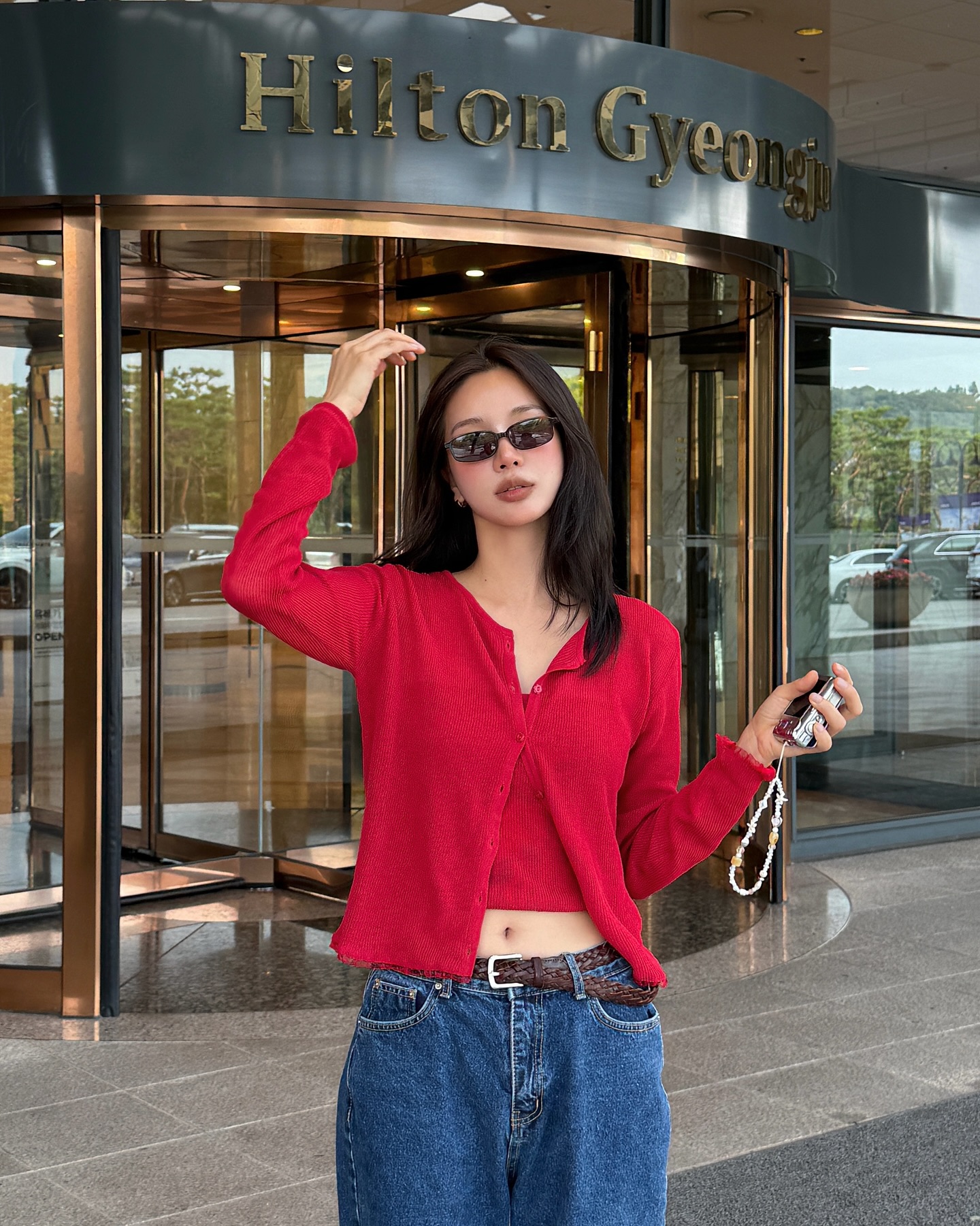 Trang phục màu đỏ chính là xu hướng hot nhất thu này: 10 cách diện giúp nàng nổi nhất khu phố, độ sang chảnh miễn bàn- Ảnh 7. Trang phục màu đỏ chính là xu hướng hot nhất thu này: 10 cách diện giúp nàng nổi nhất khu phố, độ sang chảnh miễn bàn- Ảnh 7.