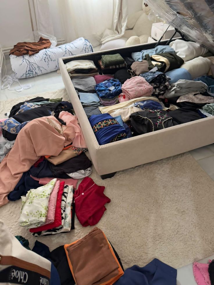 Tủ quần áo bừa bộn chính là thủ phạm rút tiền và đây là cách tôi thay đổi, cắt giảm chi tiêu đáng kể- Ảnh 4.