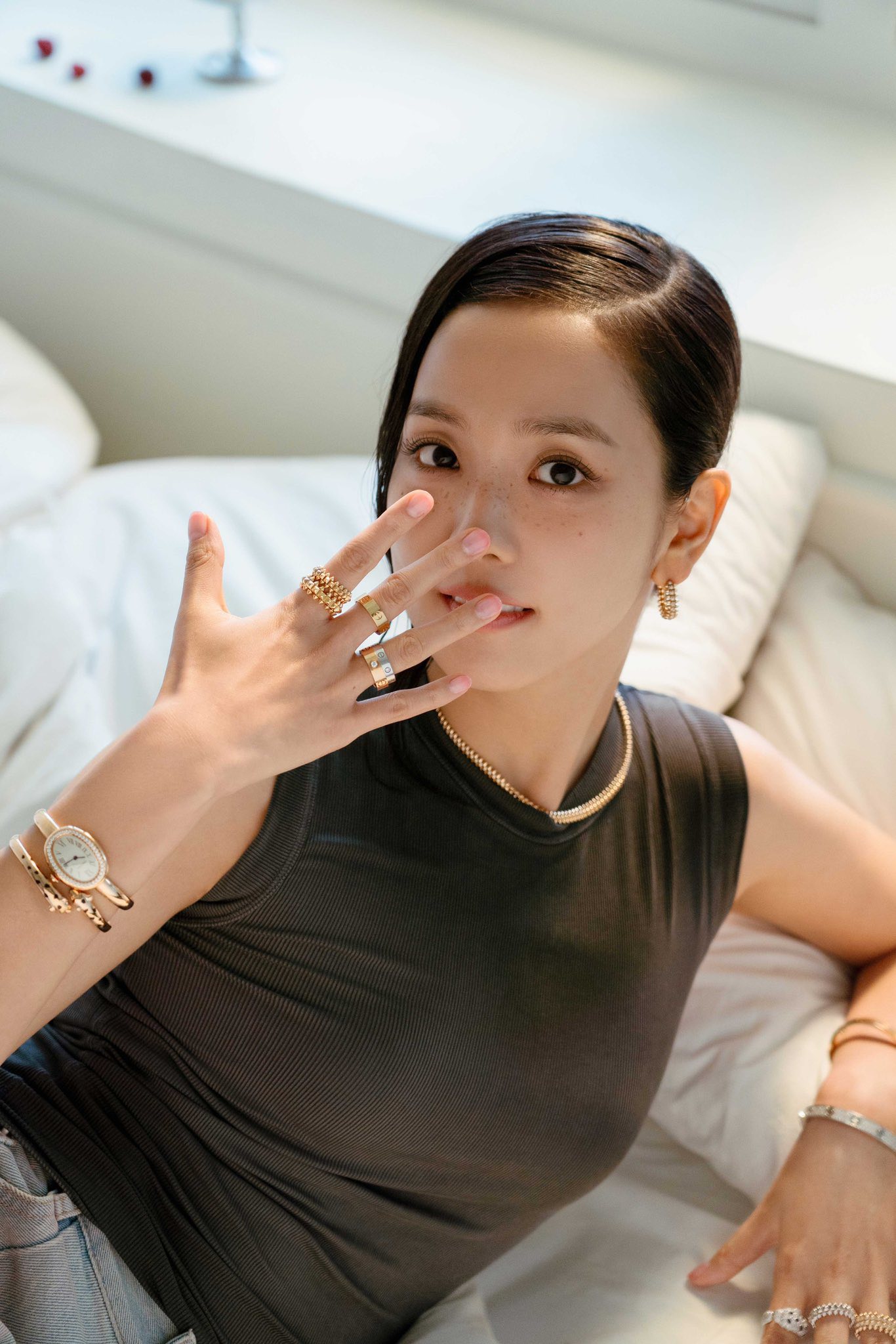 Vật đổi sao dời: Thời của túi hiệu đã hết, dân tình thà chi cho trang sức bé xíu còn hơn!- Ảnh 3. Vật đổi sao dời: Thời của túi hiệu đã hết, dân tình thà chi cho trang sức bé xíu còn hơn!- Ảnh 3.