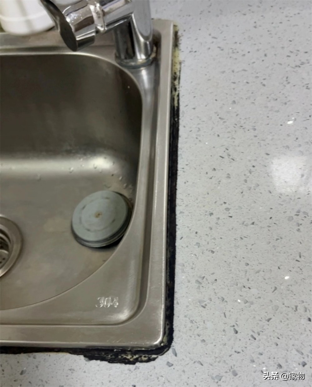 9 sai lầm “chí mạng” khi cải tạo bếp khiến ai cũng phải thốt lên: Trước thì đẹp, sau chỉ thấy mệt! 1 9 sai lầm “chí mạng” khi cải tạo bếp khiến ai cũng phải thốt lên: Trước thì đẹp, sau chỉ thấy mệt! 9 sai lam chi mang khi cai tao bep khien ai cung phai thot len truoc thi dep sau chi thay met