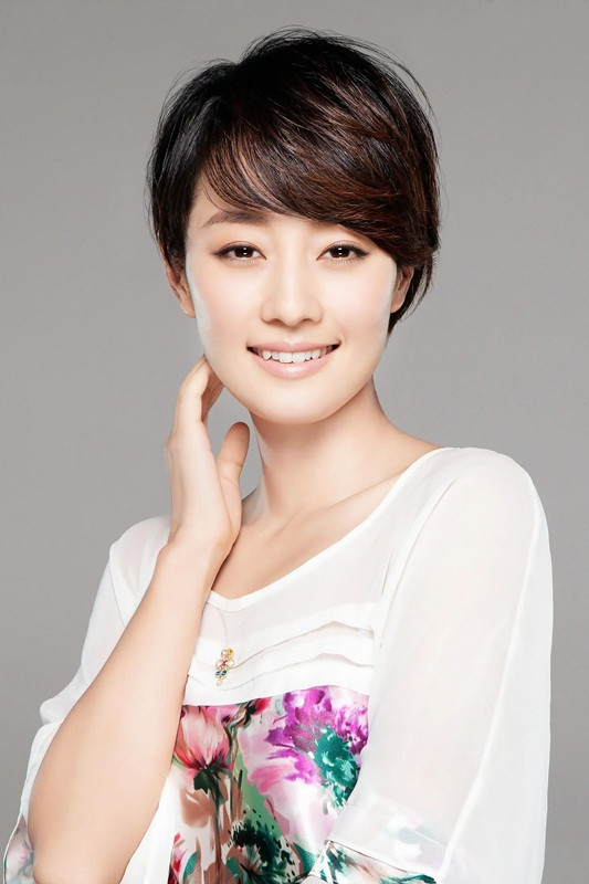 Không mài xương hay tiêm botox: 6 mỹ nhân này đang chứng minh cho bạn thấy khuôn mặt vuông sẽ quyến rũ hơn, lại còn trẻ cực lâu!- Ảnh 6.